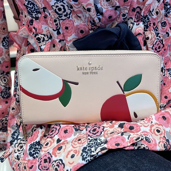 Kate Spade Honeycrisp Red Apple Continental Wallet
Pink Multi - Picture 9 of 16